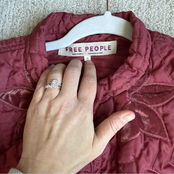 Free People- Quinn Quilted Jacket in Marsala Small - Picture 8 of 10